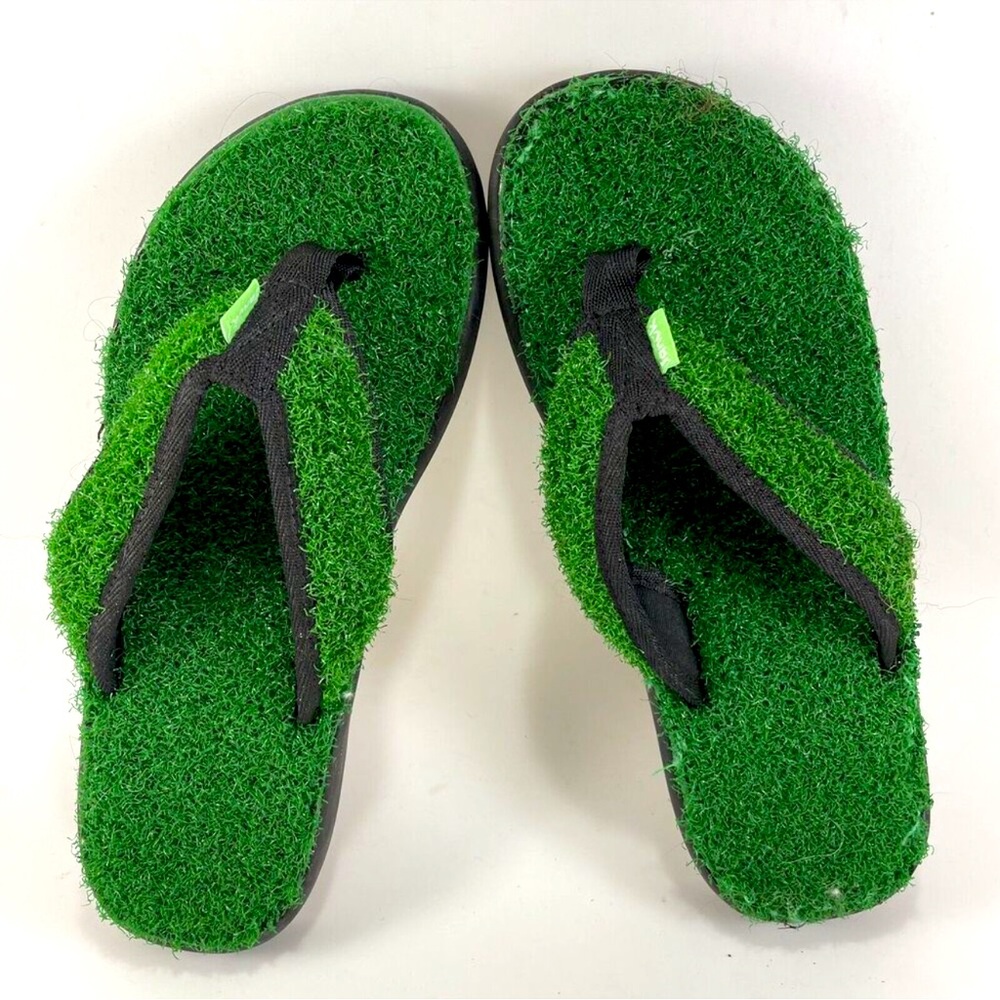 Sanuk U Furreal St Grassy Sandals Flip Flops Green Turf Unisex Women 8 Mens 7